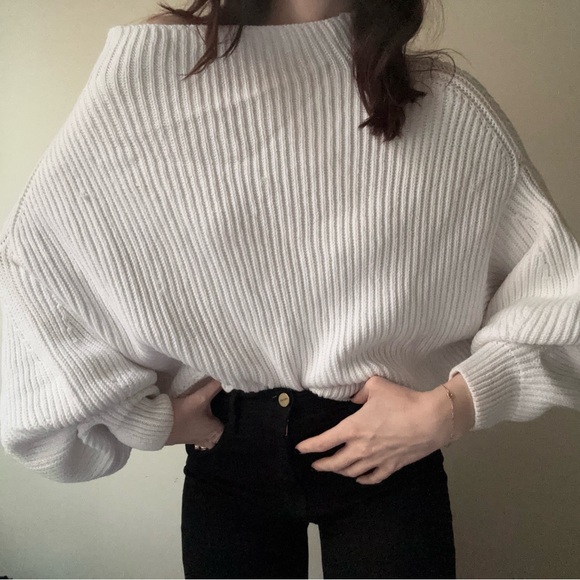 NWT free people White VERY oversized knitted sweater for casual winter wear - Picture 4 of 5